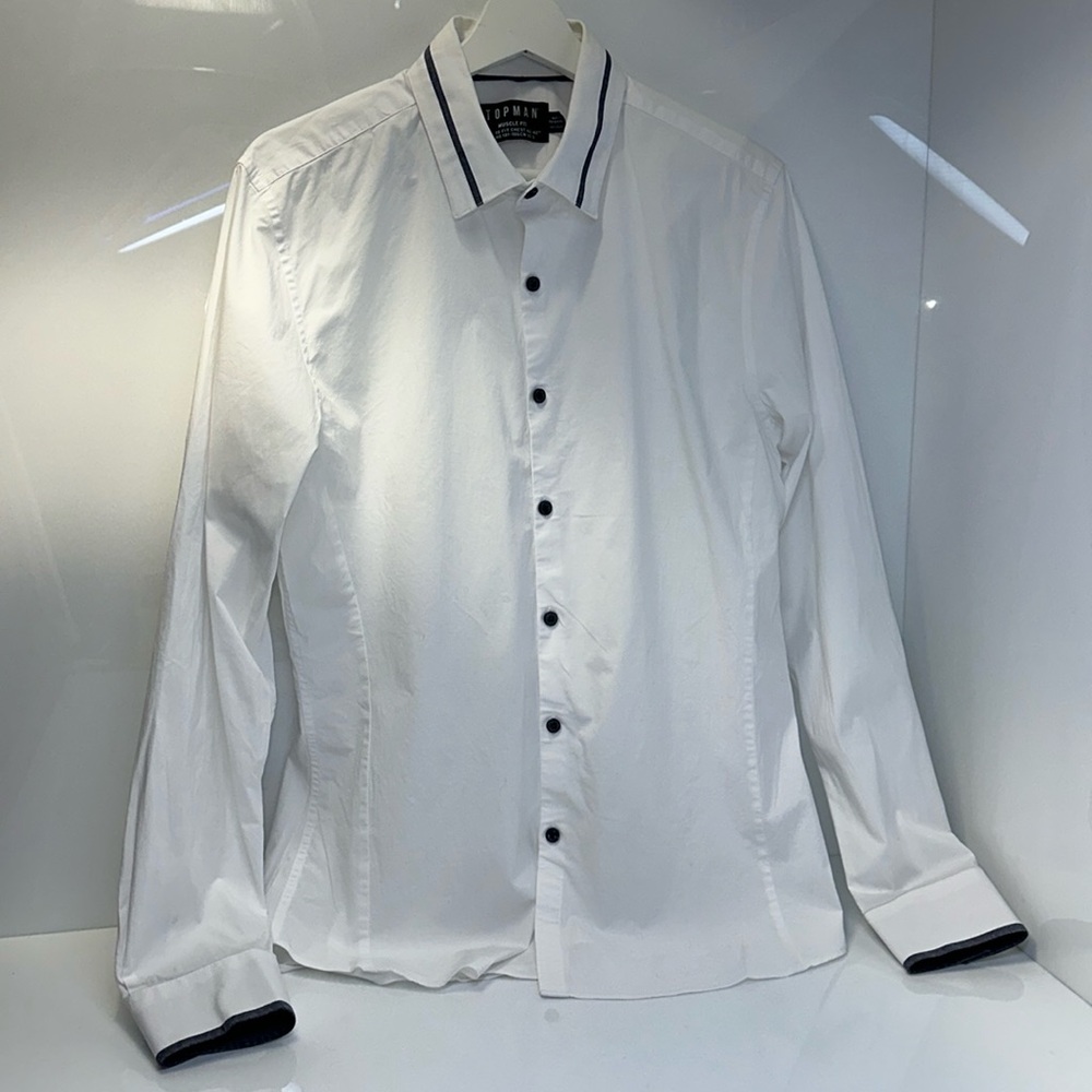 TOPMAN MEN’S LONG SLEEVE SHIRT SIZE L MUSCLE FIT